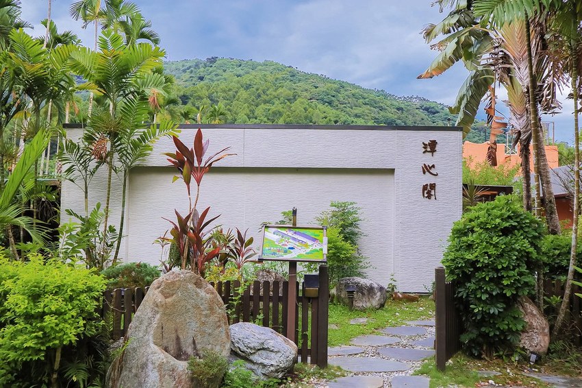 2020-08-11-23-05-45-553