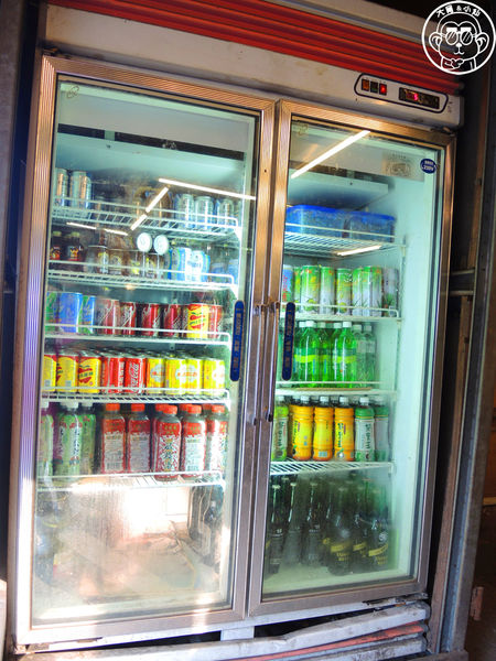 吉佈德香腸：呷飽祙【苗栗竹南･吉佈德碳烤 香腸堡 鹹豬肉】想吃美味急不得