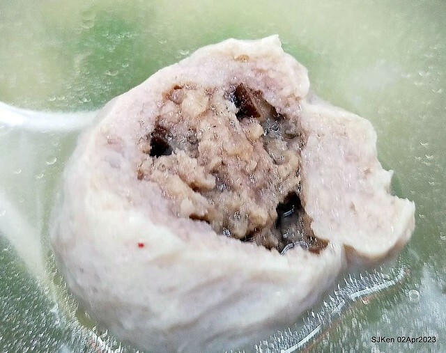(新竹都城隍廟美食)「林家肉圓」---特色「芋頭肉圓」與「綜合貢丸湯」(Taro Meat ball , Pork and fish ball soup), Hsinchu, Apr 2, 2023, SJKen