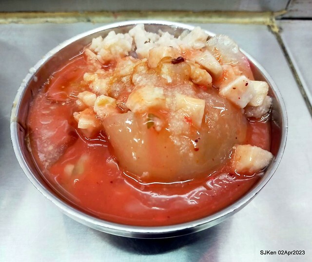 (新竹都城隍廟美食)「林家肉圓」---特色「芋頭肉圓」與「綜合貢丸湯」(Taro Meat ball , Pork and fish ball soup), Hsinchu, Apr 2, 2023, SJKen