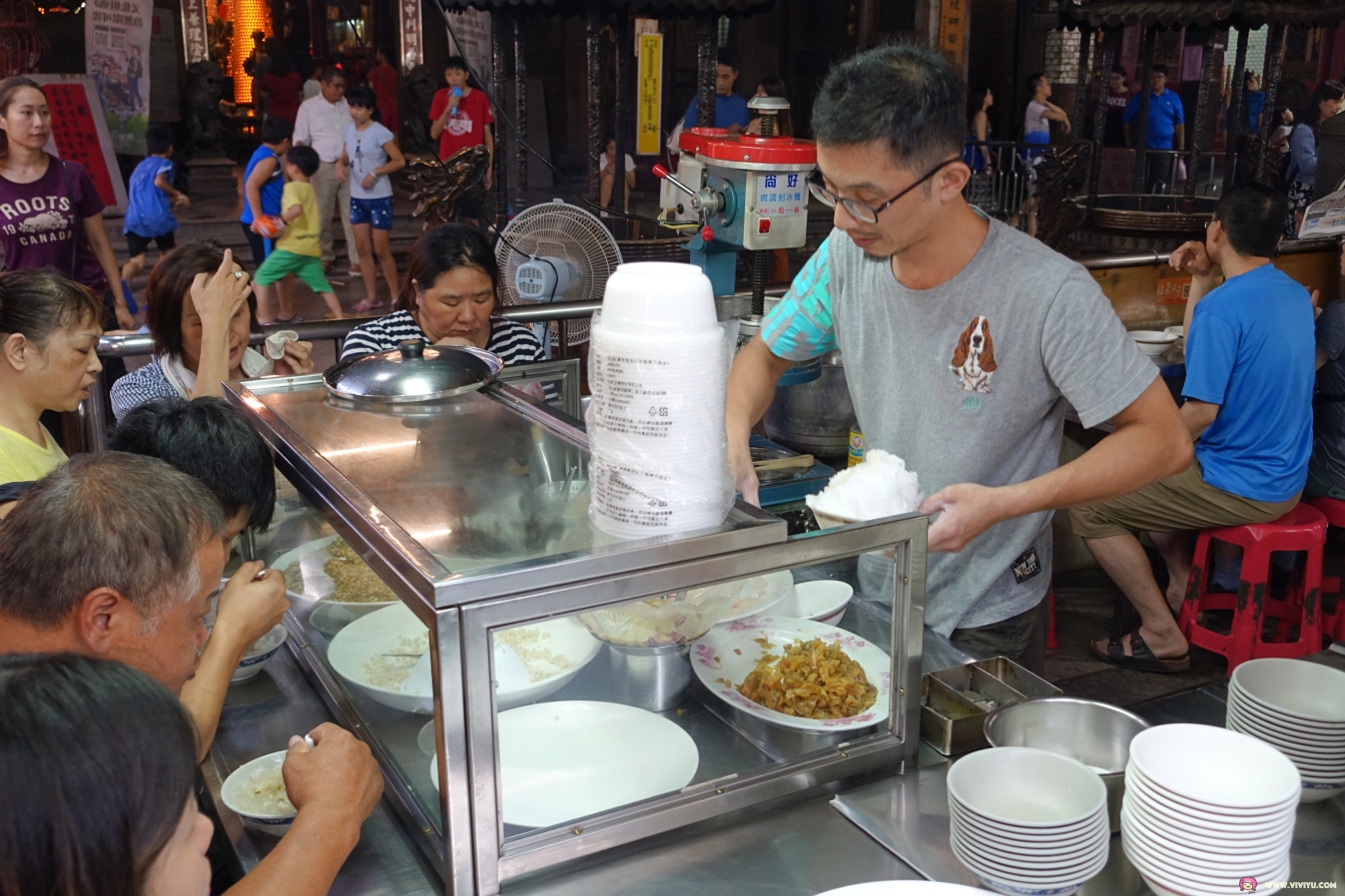 [新竹美食]新竹都城隍廟～城隍廟廟口美食懶人包．到訪必吃西大發、葉大粒粉圓冰．郭家潤餅道地美食