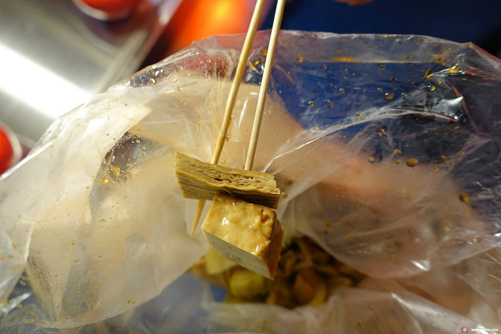 [新竹美食]新竹都城隍廟～城隍廟廟口美食懶人包．到訪必吃西大發、葉大粒粉圓冰．郭家潤餅道地美食