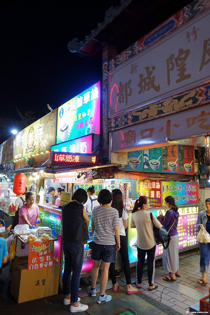 [新竹美食]新竹都城隍廟～城隍廟廟口美食懶人包．到訪必吃西大發、葉大粒粉圓冰．郭家潤餅道地美食