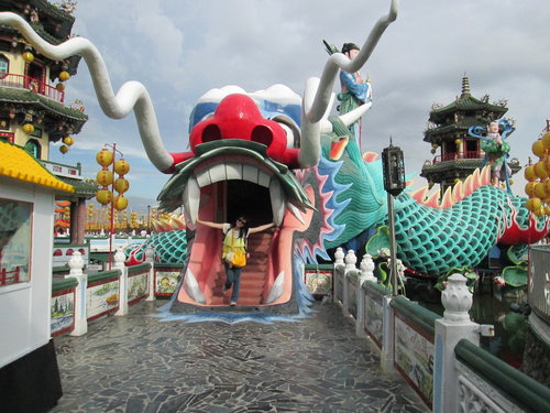 蓮池潭風景區：201307212051搭著高捷去旅行之蓮池潭