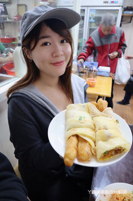 新竹阿婆早餐麵店，必點雙黃油條蛋餅！手工現擀現煎！大份量、高CP值的新竹早餐店