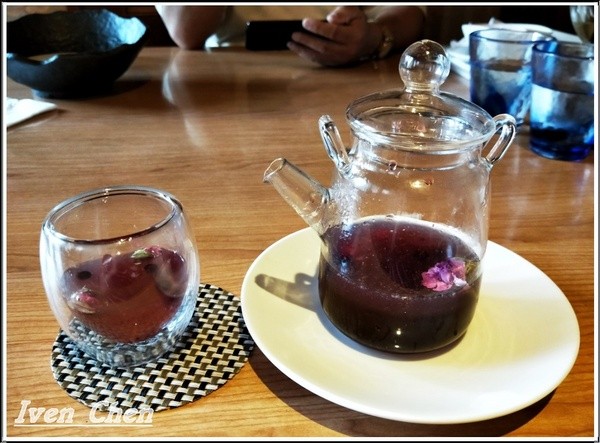 端陽邀月:《桃園聚會聚餐》茗茶小酌/聊天上網/吃貨上身的日子/約會聚餐皆宜的 『端陽邀月複合式餐廳-桃園店』