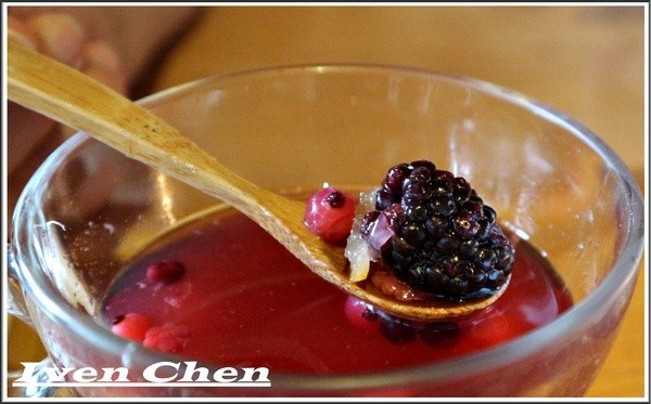 端陽邀月:《桃園聚會聚餐》茗茶小酌/聊天上網/吃貨上身的日子/約會聚餐皆宜的 『端陽邀月複合式餐廳-桃園店』