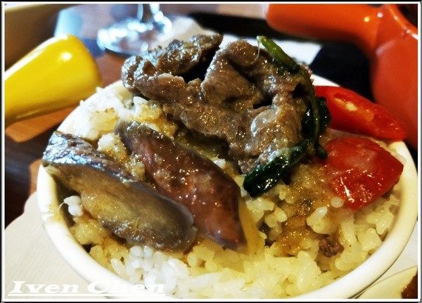 端陽邀月:《桃園聚會聚餐》茗茶小酌/聊天上網/吃貨上身的日子/約會聚餐皆宜的 『端陽邀月複合式餐廳-桃園店』