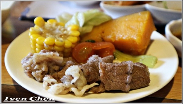 端陽邀月:《桃園聚會聚餐》茗茶小酌/聊天上網/吃貨上身的日子/約會聚餐皆宜的 『端陽邀月複合式餐廳-桃園店』