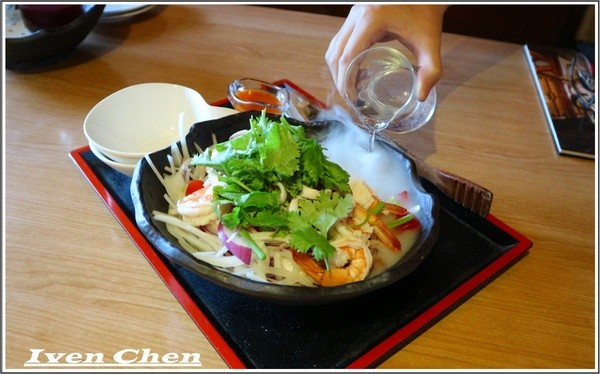 端陽邀月:《桃園聚會聚餐》茗茶小酌/聊天上網/吃貨上身的日子/約會聚餐皆宜的 『端陽邀月複合式餐廳-桃園店』