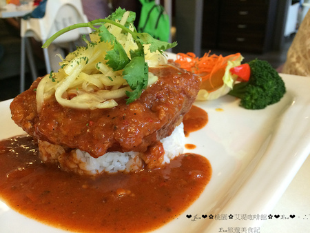 艾堤Cafe(桃園一店)：【食記】oO。o○桃園　桃園市區　艾堤Cafe(五訪以上)　義大利麵　蜜糖吐司　鬆餅　燉飯　酥皮濃湯　wifi　適合全家大小聚會的好地方！五訪以上，每次都在進步的店家~。oO。o○。　