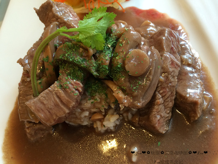 艾堤Cafe(桃園一店)：【食記】oO。o○桃園　桃園市區　艾堤Cafe(五訪以上)　義大利麵　蜜糖吐司　鬆餅　燉飯　酥皮濃湯　wifi　適合全家大小聚會的好地方！五訪以上，每次都在進步的店家~。oO。o○。　