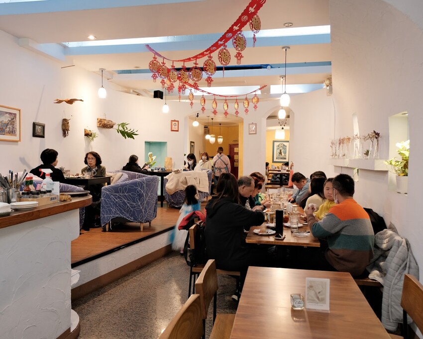 【桃園美食推薦】香草蛋糕舖民族總店～ 桃園最好吃蛋糕店！平價義大利麵、燉飯、蛋糕、飲品超豐富～桃園平價下午茶、桃園火車站美食