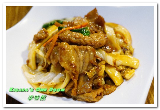 泰味館(桃園店)：桃園泰式料理．令眾人都滿意的現點現炒泰味吃到飽──泰味館