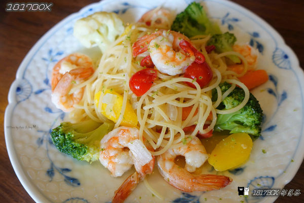 【新竹。東區】辛志平校長故居。新竹市定古蹟。新式空間美學。後棟茶飲。輕食咖啡