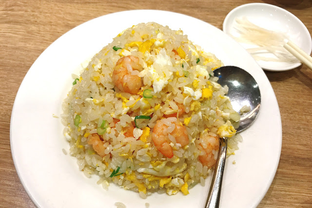 [食記] 新竹 鼎泰豐。蝦仁蛋炒飯、菜肉餛飩麵、酸辣湯(大遠百)