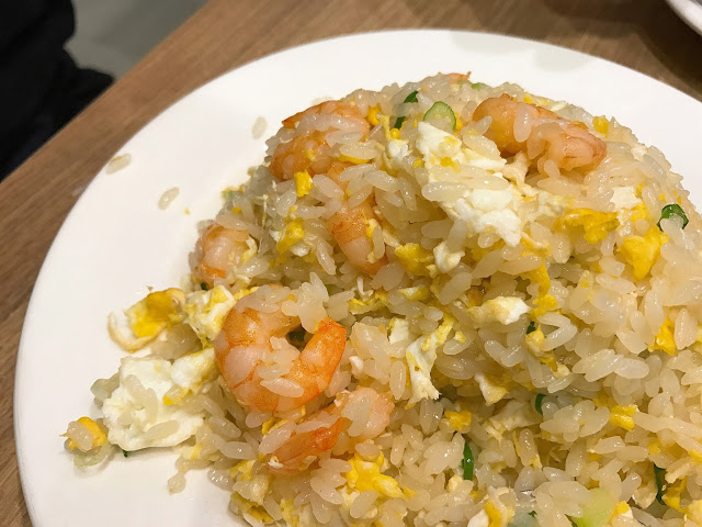 [食記] 新竹 鼎泰豐。蝦仁蛋炒飯、菜肉餛飩麵、酸辣湯(大遠百)