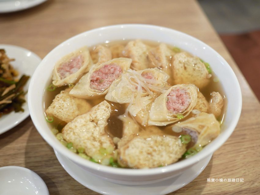 鼎泰豐新竹大遠百店，2020年全新菜單品項價位，米其林一星極品小籠包！蝦仁燒賣、芋泥小籠包、紅油抄手好好吃。 @熊寶小榆の旅遊日記