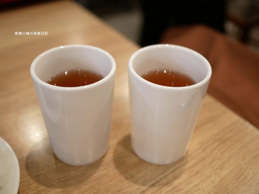 鼎泰豐新竹大遠百店，2020年全新菜單品項價位，米其林一星極品小籠包！蝦仁燒賣、芋泥小籠包、紅油抄手好好吃。 @熊寶小榆の旅遊日記