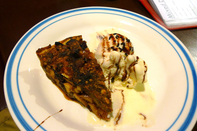 October 2, 2011  [台北] Mr. Sausage's Kitchen 香腸先生的廚房