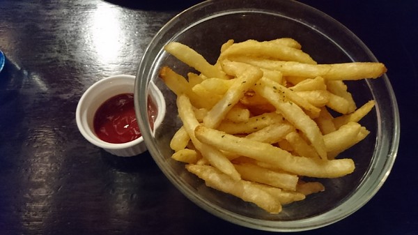 橘子咖啡：宜蘭員山~橘子咖啡景觀餐廳~俯瞰蘭陽平原的美~享受山頂上的寧靜~浪漫的夜景陪伴~真愜意呀~※必看夜景 必去景點※