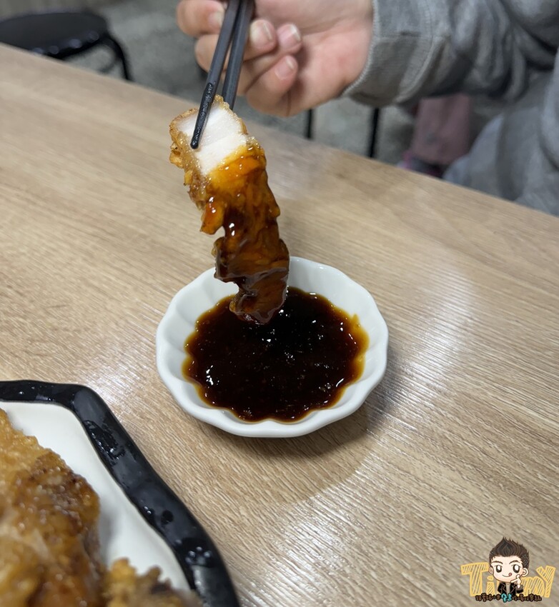 被網友號稱新竹最強炸肉！你們吃過了嗎？--跟著踢小米吃喝玩樂趣