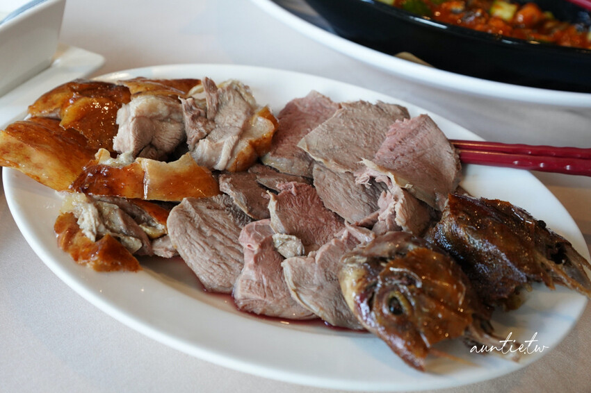 新竹東區必訪功夫菜餐廳，品味竹科工程師最愛烤鴨，享受古色古香用餐體驗