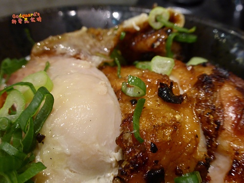 (私心推薦)[信義威秀]名不虛傳、多汁濃厚的醬醪雞腿~燒丼株式會社