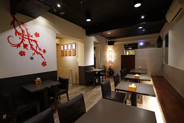 [食記] 新竹 丼飯店。冬天最想吃熱呼呼的~部隊鍋~黃金豬排加價購49元(限平日)!!高CP值、超划算! 新竹必吃、聚餐首選~