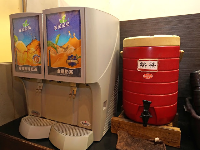 [食記] 新竹 丼飯店。冬天最想吃熱呼呼的~部隊鍋~黃金豬排加價購49元(限平日)!!高CP值、超划算! 新竹必吃、聚餐首選~