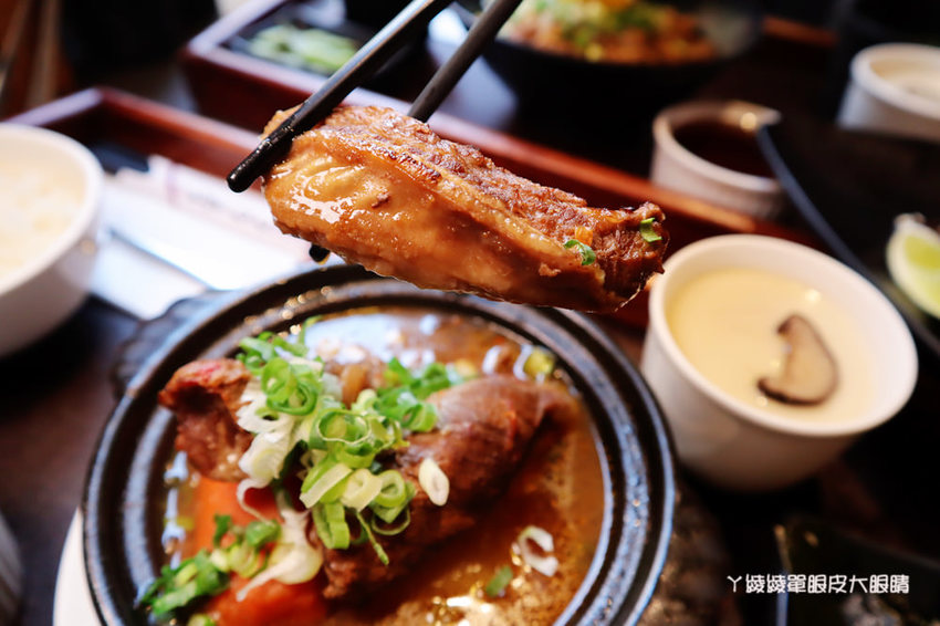 新竹平價丼飯推薦！新竹丼飯店，飲料味噌湯白飯無限享用