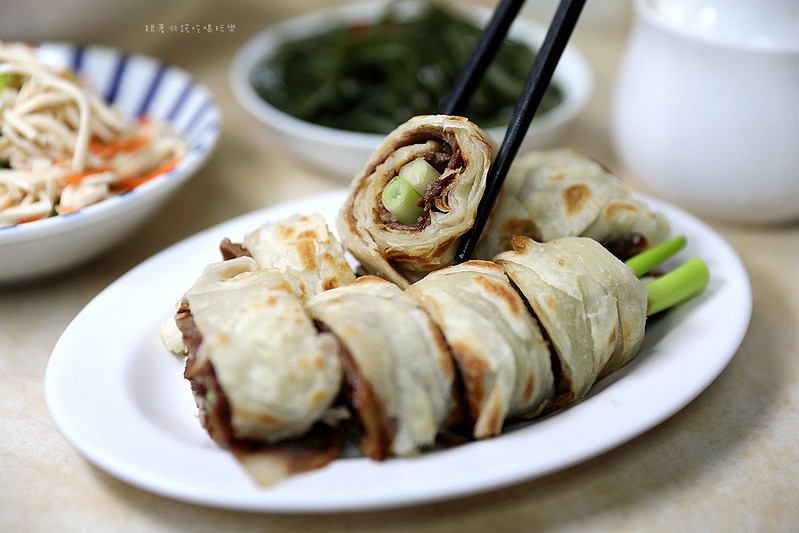 台北信義區北醫吳興街米其林美食穆記牛肉麵43