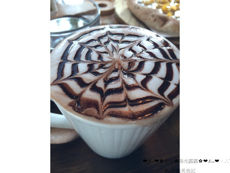 陽光露露：【食記】oO。o○新竹　東區　Sunny Lulu陽光露露義式料理  可愛的派大星披蕯，不用跑到台中吃囉～新竹就吃的到！！！。oO。o○。　