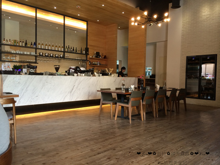 陽光露露：【食記】oO。o○新竹　東區　Sunny Lulu陽光露露義式料理  可愛的派大星披蕯，不用跑到台中吃囉～新竹就吃的到！！！。oO。o○。　