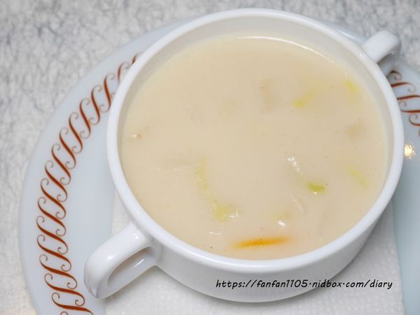 台灣第一家西餐廳【BOLERO波麗路西餐 X VA VA VOOM】穿旗袍吃美食遊古蹟 #迪化街 #大稻埕 #復古風 (12).JPG