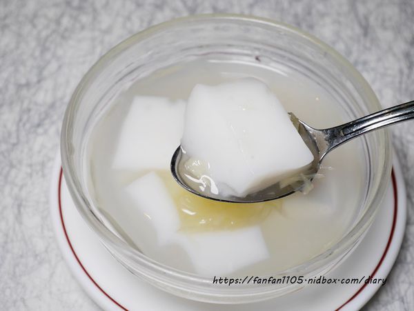 台灣第一家西餐廳【BOLERO波麗路西餐 X VA VA VOOM】穿旗袍吃美食遊古蹟 #迪化街 #大稻埕 #復古風 (27).JPG