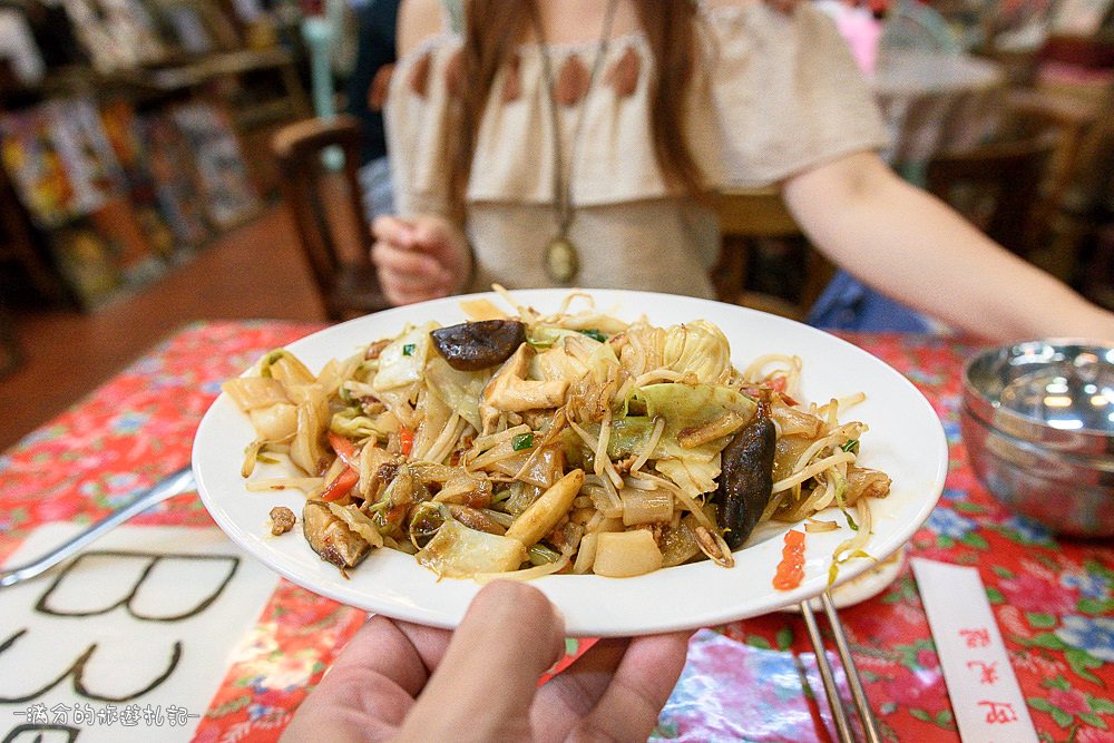 苗栗銅鑼美食》苗栗故事館 懷舊客家料理 復古風食堂 穿越時光回到那個年代 - 滿分的旅遊札記