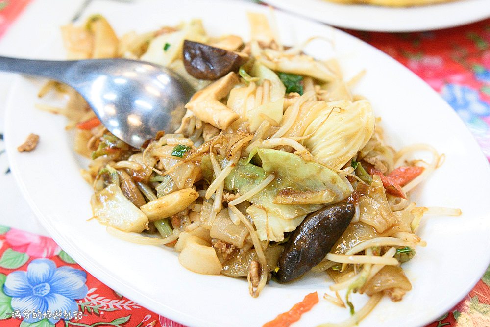 苗栗銅鑼美食》苗栗故事館 懷舊客家料理 復古風食堂 穿越時光回到那個年代 - 滿分的旅遊札記