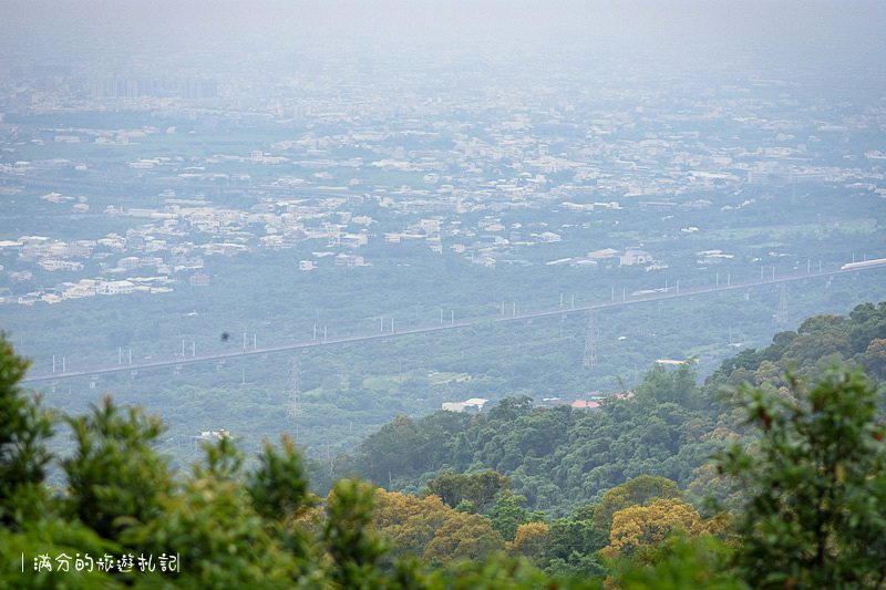 南投市景點》星月天空景觀餐廳 超廣角無敵夜景 在動物園裡下午茶 親子遊樂的好去處 - 滿分的旅遊札記
