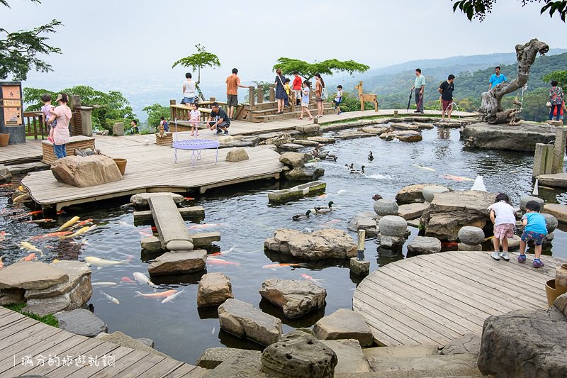 南投市景點》星月天空景觀餐廳 超廣角無敵夜景 在動物園裡下午茶 親子遊樂的好去處 - 滿分的旅遊札記