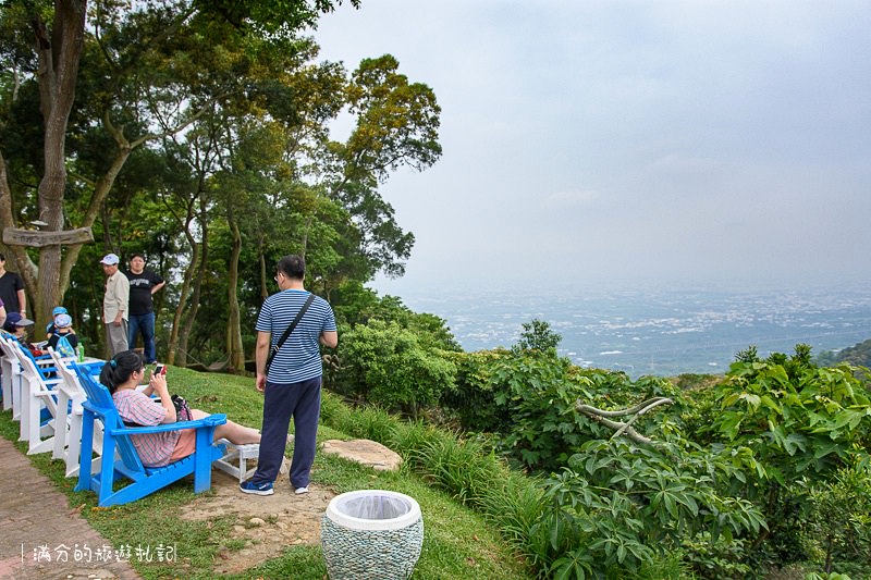 南投市景點》星月天空景觀餐廳 超廣角無敵夜景 在動物園裡下午茶 親子遊樂的好去處 - 滿分的旅遊札記