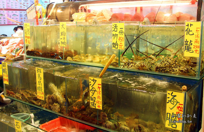 墾丁必去景點》屏東墾丁在地人私房景點:星砂灣 (婚紗灣)。清澈美麗的星砂灣媲美沖繩漸層海景,海鮮皆誘人! - 小潔趴趴走旅遊札記