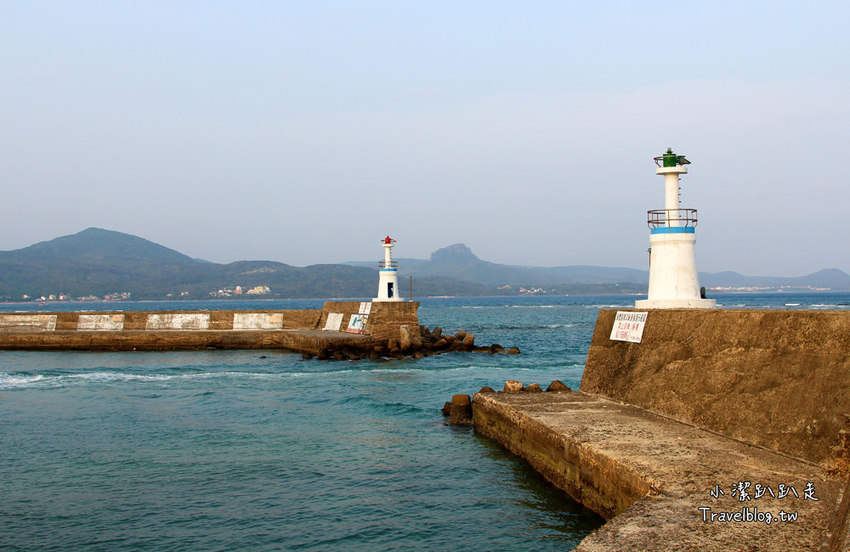 墾丁必去景點》屏東墾丁在地人私房景點:星砂灣 (婚紗灣)。清澈美麗的星砂灣媲美沖繩漸層海景,海鮮皆誘人! - 小潔趴趴走旅遊札記