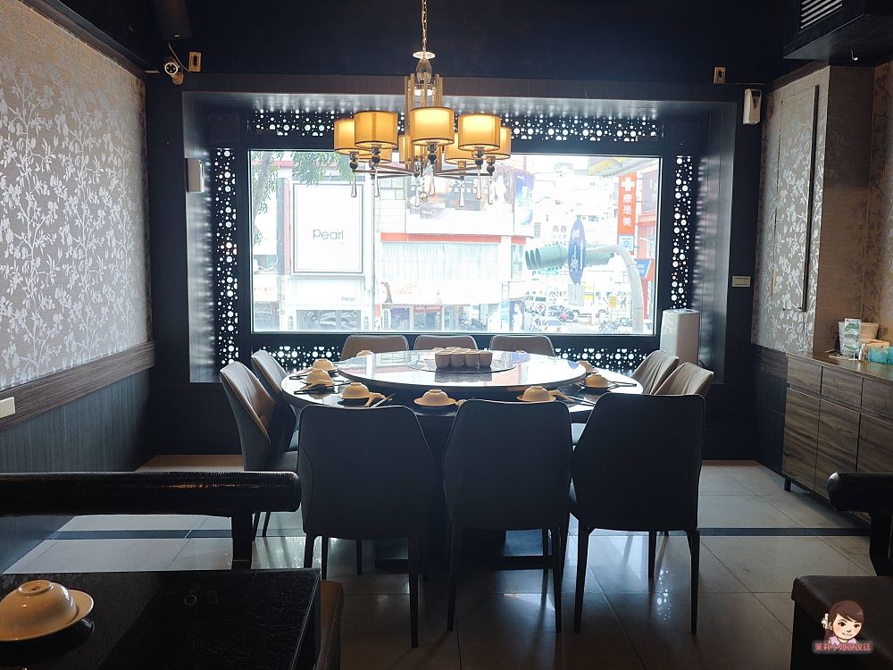 高雄大宅門乾鍋鴨頭