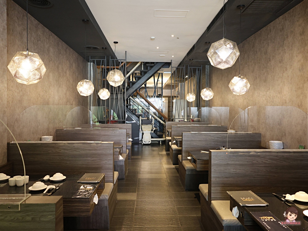 高雄大宅門乾鍋鴨頭