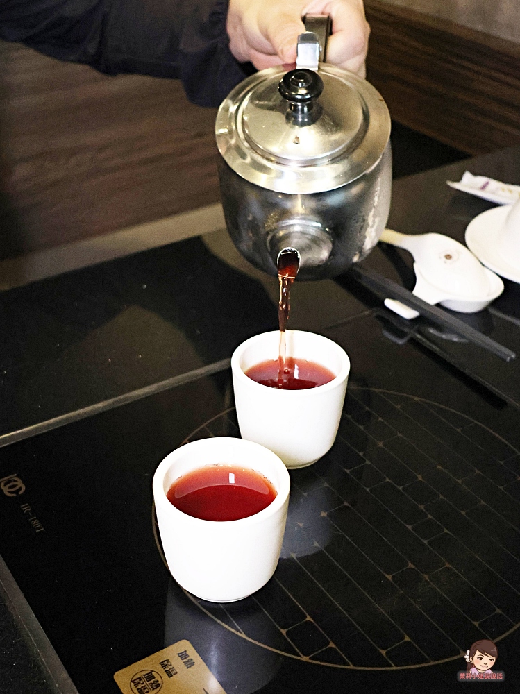 高雄大宅門乾鍋鴨頭