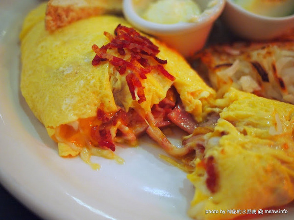 LAZY BIRD雷利彼德美式餐廳:【景點】桃園Lazy Bird雷利彼得美式餐廳.早午餐&漢堡&飲品@中壢 : 便宜美味的懶鳥早午餐蛋捲 LAZY BIRD雷利彼德美式餐廳:【景點】桃園Lazy Bird雷利彼得美式餐廳.早午餐&漢堡&飲品@中壢 : 便宜美味的懶鳥早午餐蛋捲