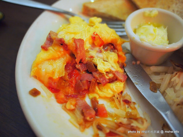 LAZY BIRD雷利彼德美式餐廳:【景點】桃園Lazy Bird雷利彼得美式餐廳.早午餐&漢堡&飲品@中壢 : 便宜美味的懶鳥早午餐蛋捲 LAZY BIRD雷利彼德美式餐廳:【景點】桃園Lazy Bird雷利彼得美式餐廳.早午餐&漢堡&飲品@中壢 : 便宜美味的懶鳥早午餐蛋捲