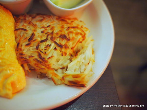 LAZY BIRD雷利彼德美式餐廳:【景點】桃園Lazy Bird雷利彼得美式餐廳.早午餐&漢堡&飲品@中壢 : 便宜美味的懶鳥早午餐蛋捲 LAZY BIRD雷利彼德美式餐廳:【景點】桃園Lazy Bird雷利彼得美式餐廳.早午餐&漢堡&飲品@中壢 : 便宜美味的懶鳥早午餐蛋捲