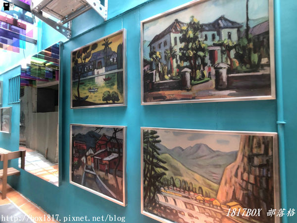 【宜蘭。頭城】200年歷史頭城老街。「文學巷」鏤空鋼板。「藝術巷」彩繪玻璃馬賽克光罩。頭城老街推動再造。舊城愜意遊